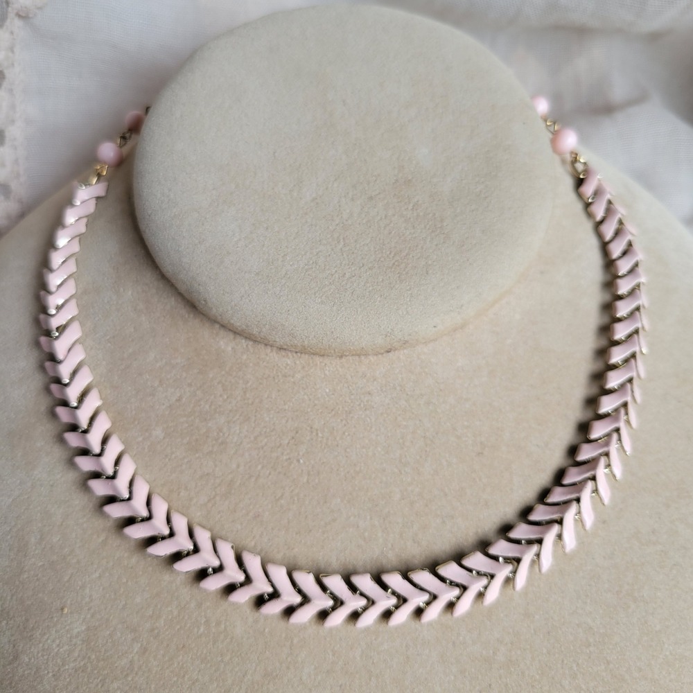 Vintage 50s Coro Choker Necklace Pink Enamel Chevron Link Feminine Dainty